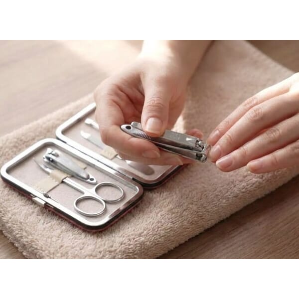 Mani Pedi Ready Manicure Kit - 996-E144